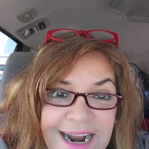 Meet your Posher, Isabel